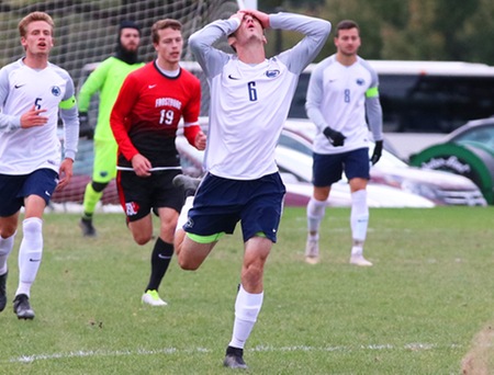 Men's Soccer Bows Out of Conference Tourney In PKs
