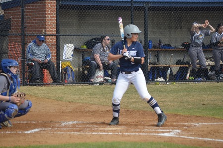 Lions Drop Doubleheader To Bobcats
