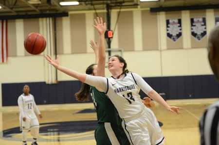Carmo Sets Record, Lady Lions Hold on to Late Lead for Win Over Seahawks