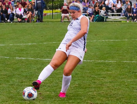 Women's Soccer Edges Lancaster Bible In Conference Play