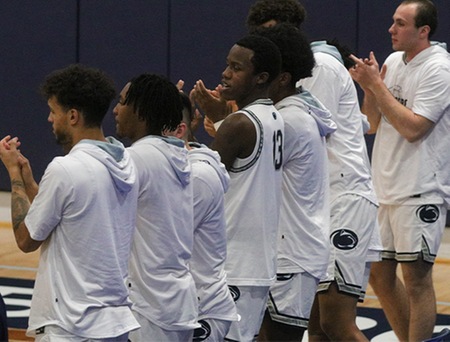 Men's Hoops Opens the Season With Dominant Victory
